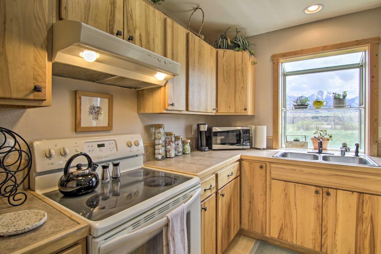 Airy Emigrant Townhome With Sweeping Mtn Views! Extérieur photo