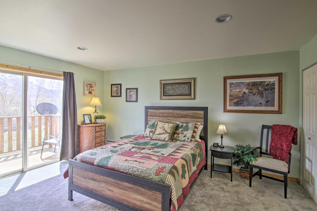 Airy Emigrant Townhome With Sweeping Mtn Views! Extérieur photo